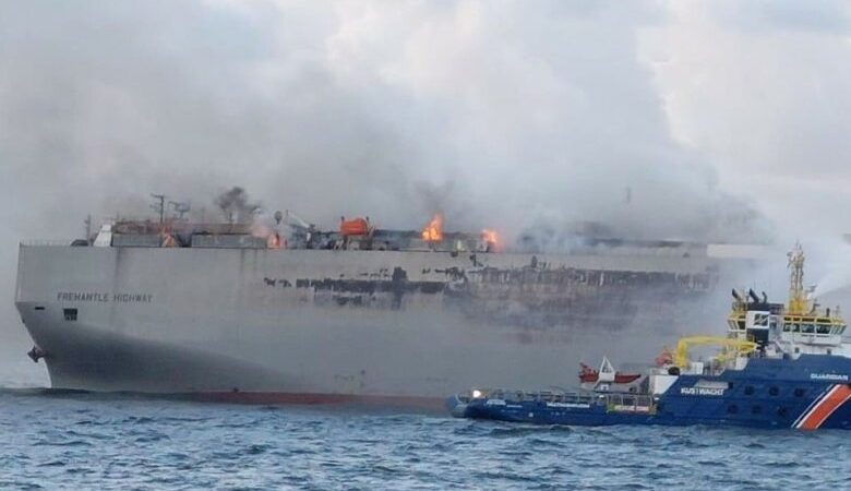 Buque Panameño Incendio Costas Holandesas