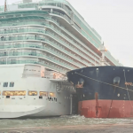 Crucero choca con petrolero